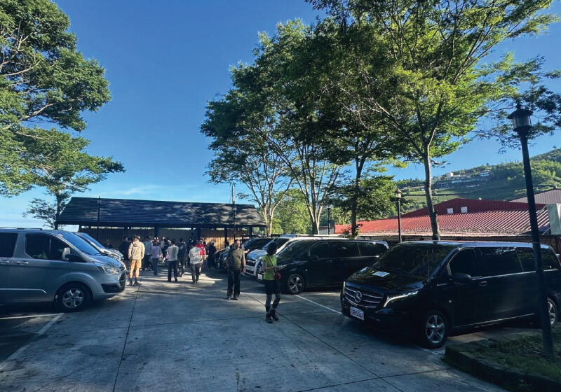中國信託特富野健行活動包車紀實-幻象遊蹤七台九人座車穩載團隊出發的第2張圖片